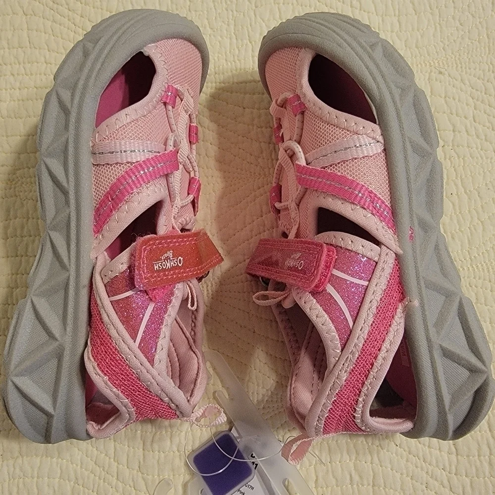 NWT Oshkosh B'Gosh Toddler Sandal with Velcro Closure
